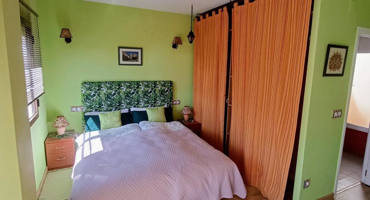 Bungalow Con Encanto, 100M2, A 800 M De La Playa El Campello Kültér fotó
